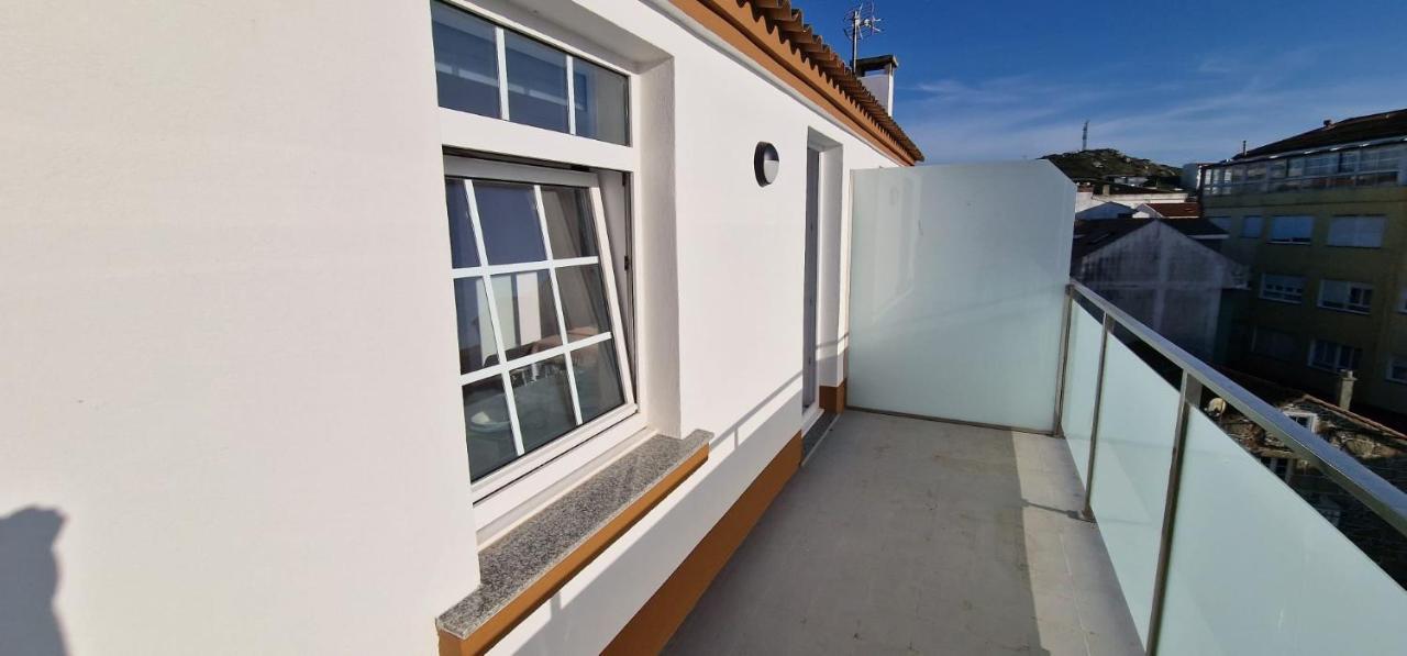 Estudios En Plaza Cabo Da Vila Centro Muxia Esterno foto